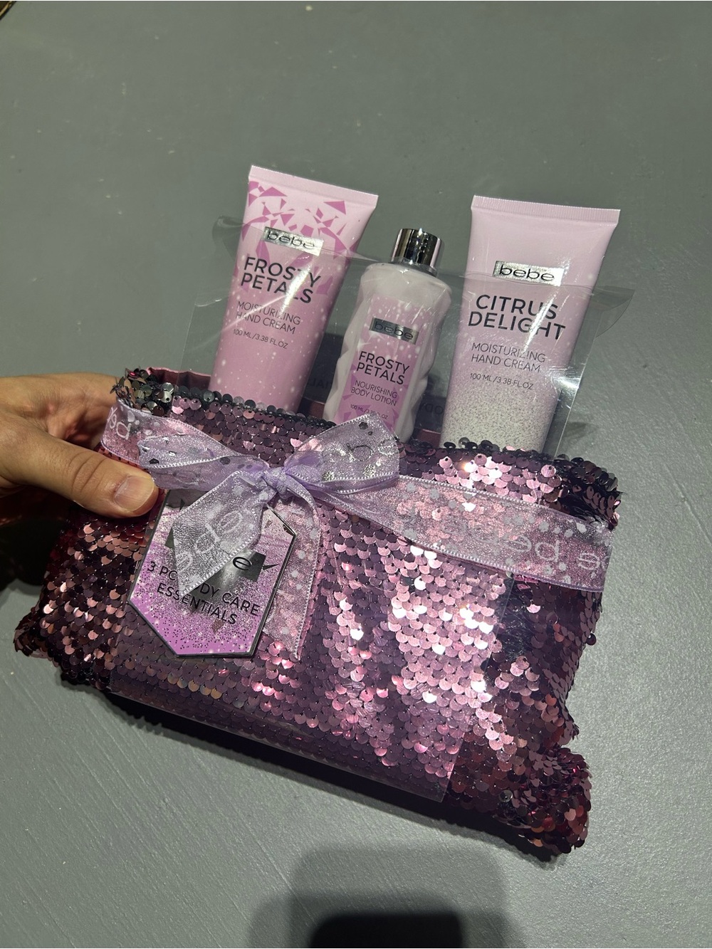 (NEW) Bebe 3-Piece Body Care Essentials Gift Kit - Picture 11 of 11
